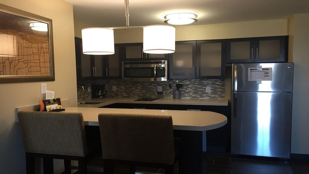 Staybridge Suites Merrillville By Ihg Zewnętrze zdjęcie