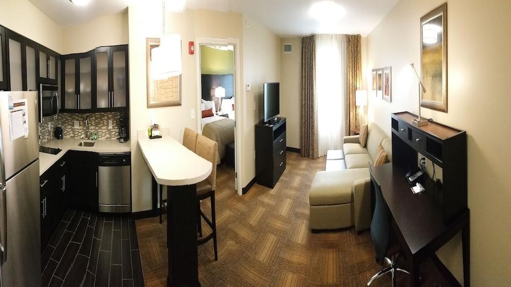 Staybridge Suites Merrillville By Ihg Zewnętrze zdjęcie