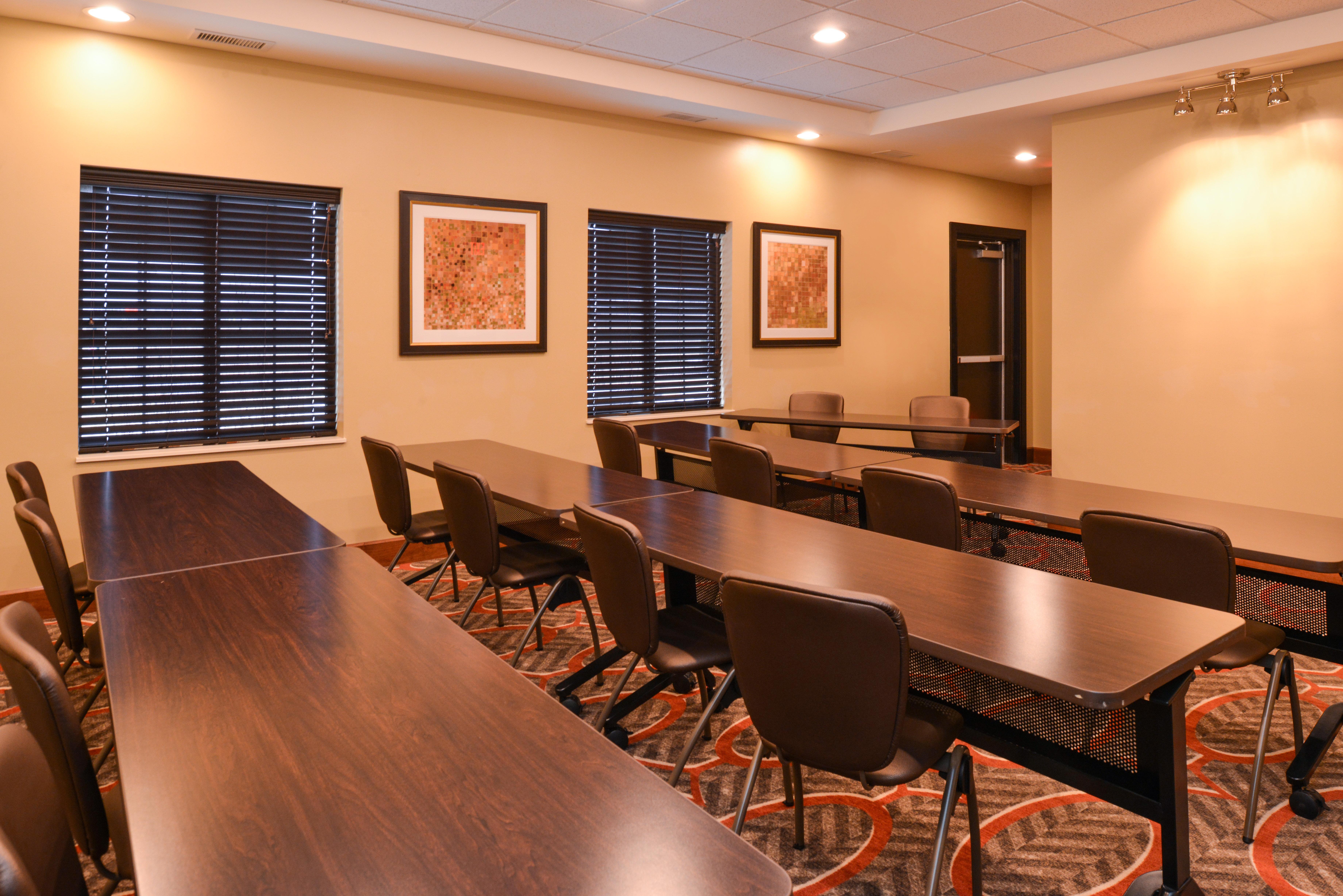 Staybridge Suites Merrillville By Ihg Zewnętrze zdjęcie